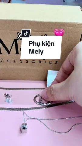 Xinh quá vậy #vongco #khuyentai #titan #mely #phukienthoitrang #accessories #xuhuong #vzbang 