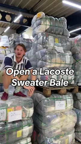 Beware of the Crocodiles… We got many Dangerous ones🐊👀. Lets get them out anyways and see what they look like! You can buy your very own Bale at our Website! 🐊🐊 #vintagewholesalers #vintagesupply #vintagewholesalesupply #vintagewholesale #bulkvintage #bulkvintagewholesale #bulkvintageseller #vintagewholesale 