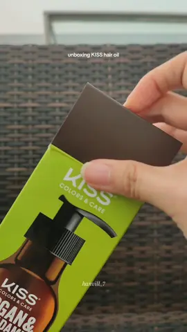 Unboxing Kiss Colors & Care Argan & Macadamia Hair Oil. A must-have for silky, nourished locks. Don’t miss out—your hair deserves this! 💚🤎 @Kiss Philippines  Click the link in the yellow basket to get yours now!!!  #hairgoals #certifiedorganic #heatprotectant #hairoil #hairserum #hotoiltreatment  #arganoil #macadamia #kissny #kissph #sulfatefree #parabenfree #haircare #haircareroutine #natural #healthyhair #hair #unboxing #unboxingvideo #trustedproduct 