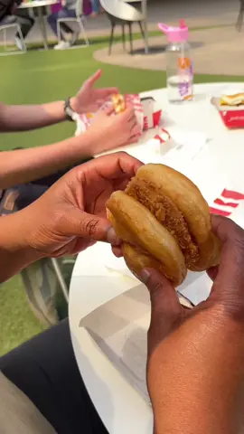 Reviewing the new KFC Kentucky Town Menu. Don’t miss out, try it yourself and don’t forget to share your review and tag @KFC South Africa  #KentuckyTownMadeMeDoIt