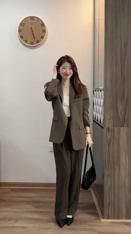 🌻 Blazer Vibe #fypシ #xuhuong #phoidoxinh #trending #blazer #blazeroutfit #summervibes #autumnvibes #phôiđồđẹp #mei 