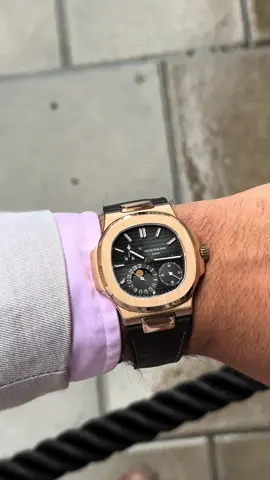 YES OR YES?💥#5712R  #luxurywatchesstockholm  #PatekPhilippe #patek #patekphilippenautilus #patekwatch #pp #nautilus #luxurywatchesoftiktok #luxurywatch 