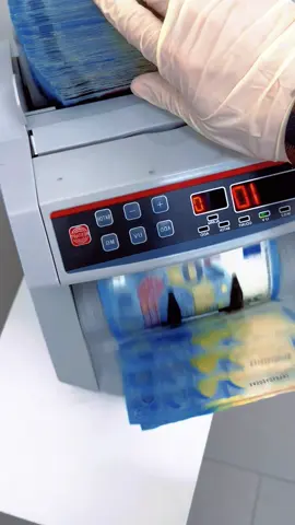 euro su tutto #euro #cash #money #rich #millionaire 