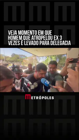 Wallison Felipe de Oliveira, de 29 anos, foi preso nesta quarta-feira (21/8) após atr0pelar e m4tar a ex-companheira Juliana Barboza Soares, de 34. Ele passou com o carro em cima dela três vezes, na noite dessa terça (20). A mãe dela, Maria do Socorro Barboza Soares, de 60 anos, e a filha da vítima, de 5, também foram atingidas pelo veículo, ao menos uma vez, mas passam bem. Wallison foi levado para a 14ª DP, em Brasília, na tarde desta quarta. #TikTokNotícias 