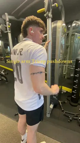 Try these in your next tricep workout🔥💪 #fyp #GymTok #gym #personaltrainer #gymmotivation #fatloss 