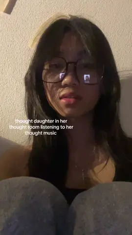 and we love gracie  #music #spotify #thoughtdaughter #fyp #lyrics #gracieabrams #roomdecor #room #xyzbca #stay #switzerland @gracie abrams 