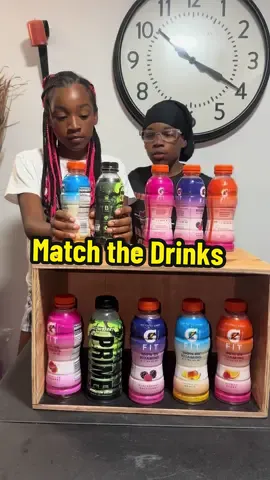 Comment who you think wins this round!! #challenge #FamilyFun #gametime #familytime #Siblings 