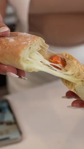 Let me share with you how easy it is to make these delicious CHRESY STUFFED BOLILLO Bread, they seriously so perfect to enjoy by itself or with beans, avocado or to make them into tortas! So I hope you enjoy it just as much as we do! ❤️ Ingredients 4 cups APF 2 tsp salt 4 tbsp unsalted butter at room temp 1 1/2 cups water Jalapeño  Cream cheese Mozzarella or Queso Oaxaca  1 serving of love 💕  #bolillo #bread #homemadebread #mexicanbread #mexicanrecipes #recetas #stuffedbread #cheesybread #recetasfaciles #EasyRecipes