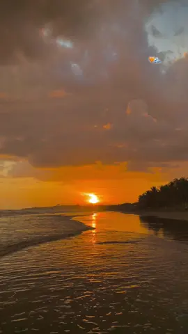 atardecer de hoy 😻🧡 #fyp #foryou #playita #sunset 