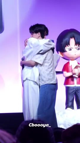 รักน้องเช่นเดิม รักทุกๆวัน รักมากขึ้นทุกวัน ฮืออออออออ รักกันมาก รักกันมากเกิน😭😭😭😭😭😭😭 #JimmySphereOfLove #jimmyyjp #tiny #sea_tawinan #chaotalay #JimmySea #จิมมี่ซี @Jimmy_Jitaraphol @Sea_tawinan 