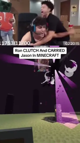Ron CLUTCH And CARRIED Jason In MINECRAFT @Jason😅 #jasontheween #twitch #clips #foryou #faze #stableronaldo #Minecraft 