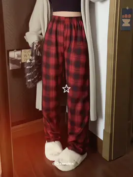 ☆ #fashion #fyp #foryoupage #plaidpants #outfit #outfitinspo #OOTD #murah #outfitideas #baggy #oversize 