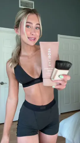 The most perfect tan INSTANTLY @balibody #balibody #selftanner #selftan 