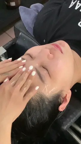 1 chiếc video rửa mặt massage ạ ! #tuyenquang #odaygoidausuonglam #nhandaotaohocvien 