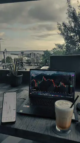 niat healing nyari sunset, dan Kopi. tapi pulangnya bawa Cuan, gini amat hidup📊📉📈 #forextrading #walejaforex 