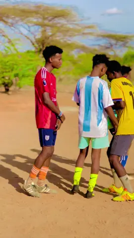 #fpyシ Golbalkee Iga dawanesaaa 😂✍️ @🤴KING TORRES ❤️‍🔥☆ @Seyga__palmo 7️⃣✅️ @Lii caato😱 @diyaz yare 