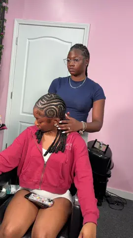 Were here with my bestieeee and yall know she had to go to school with the best hair style 🙂‍↕️💗  watch me eat down on these freestyle stitch braids 😮‍💨❤️‍🔥❤️‍🔥 #freestylestitchbraids #feedinbraids #braidideas #braidwithme #stitchbraids #florencescbraider #nijahtheestylist #fyp 