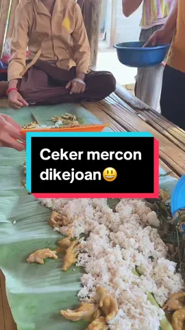 Part 2 ngarujak daun sampeu lanjut bikin ceker mercon dikejoan🤭 #minivlog #rujak #cekermercon #botram #orangsundaasli #fyp 