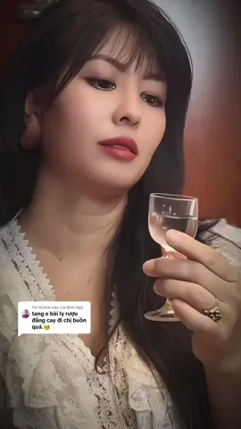 Trả lời @Định Ngô bài này sao được yc diễn hoài luôn á chèn,chị Minh Thư hát đỉnh thật, e Min diễn cảm xúc thôi nha...#Thaomin #dienxuat #tamtrangbuon #xuhuongtiktok 