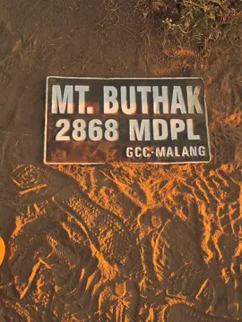 perfect sunset #buthak_2868_mpdl #mentahan #sunset #sunsetmountain 