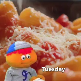 Once your family tastes Rosetto ravioli with its ricotta, pecorino and parmesan cheese as spice to perfection, they might actually like Tuesday #gerbert #calendar #freezer 