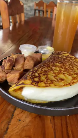 La felicidad es comer en Sassano Grill 🤤😍 #valenciavenezuela🇻🇪 #venezuela #sassanogrill #comidacriolla #carneenvara #cachapas #polloenvara  