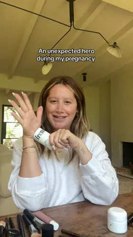 @BEING FRENSHE soothing body serum stick 💕