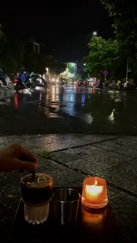 Độc bước #cafechill #cafehanoi #trending 