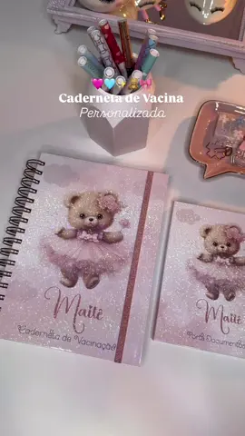 🩷🩵🧸🎀Caderneta de Vacinação Personalizada. ✨Nome na Capa ✨Significado do Nome  ✨Páginas Extras  ✨Escolha o tema  ✨Capa Holografica ou Fosca  #cadernetadesaude #papelariaonline #papelariafofa #maternidade #bebes 