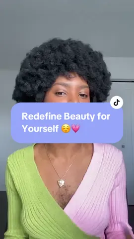 I say “Redefine Beauty for Yourself” ☺️💗 . . #bodypositive #bodypositivitymovement #bodyhair #queenesie #bodypositivity #beauty #feminine #fashionstyle