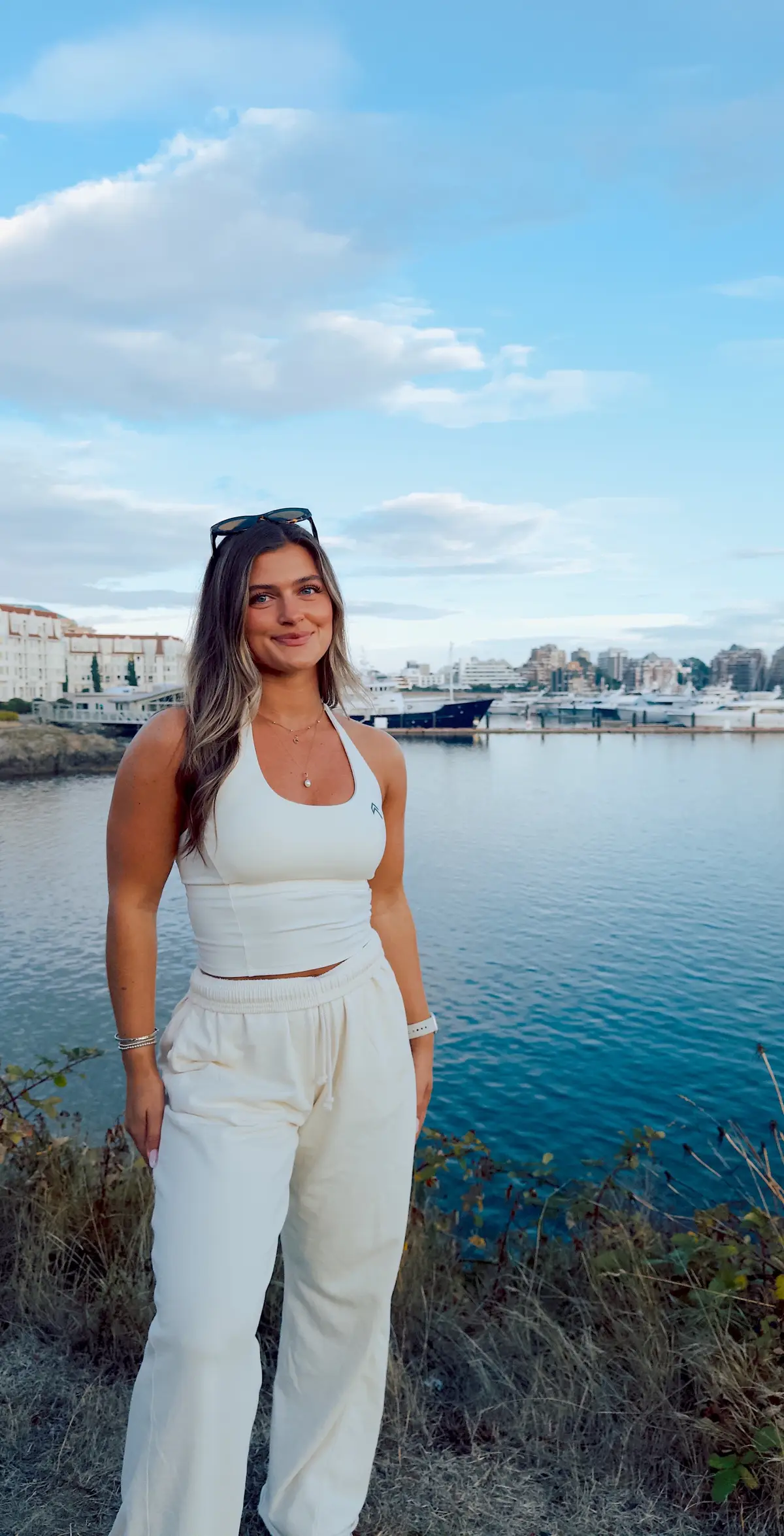 NEW @Oner Active Lifting Champions Capsule is LIVE 🤍 shop through the link im bio to support me 🏎️🫶🏼 #oneractive #Fitness #fitnessmotivation #activewear #athleisure #Summer