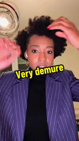 Coupe de cheveux & Coiffure Couper ses cheveux n’est pas une décision facile mais je trouve que ça aide dans l’incarnation de ce qu’on veut être et représenter.  Very mindful, very demure, very cutesy ✨