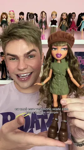 Bratz e o Look do Dia: Yasmin com estilo boho chic 💚 @bratz  #bratz #bratzdoll #bratzdolls #bratzcollector #bratzcollection #bratzboy #bratztok #bratzrestyle #alwayzbratz #alwayzbratzdolls #bratzbrasil #bonecas #boneca #bonecabratz #bratzyasmin 