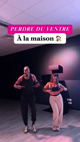 Voici une petite séance dynamique à adapter selon ton niveau et réalisable à la maison ou en salle de sport 💪🏾 ⚠️ Disclaimer, Aucun exercice n’est magique pour perdre du ventre. C’est surtout le fait de rester actif en adaptant son alimentation en fonction de ses objectifs « déficit calorique »/ « surplus calorique » qui fera la différence. Enregistre et test moi cette séance 🙏🏾💪🏾  Temps de repos entre les séries : 10-15 secondes Temps de repos entre les exercices : 45 secondes Si tu souhaites perdre ton ventre définitivement sans frustration, Envoie-moi « GO » sur instagram 🤝 - - - - #ventreplats #poigneedamour #gym #grasduventre #pertedepoids #pertedegras #pertedegraisse #gymrat #gymmotivation #musculation #ventregonflé #explore #GymLife #loseweigth #perdreduventre #perdredupoidssainement #perdredupoidsensemble @mathilda🧚🏼‍♀️ 