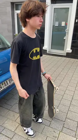 Just a skater wit no rizz😔 #sk8 #xyzbca #goskate #fyp #Skateboarding #skaterboy #skater #skate #skateboard #doakickflip #cool #skateboarder #🛹 #skatelife 