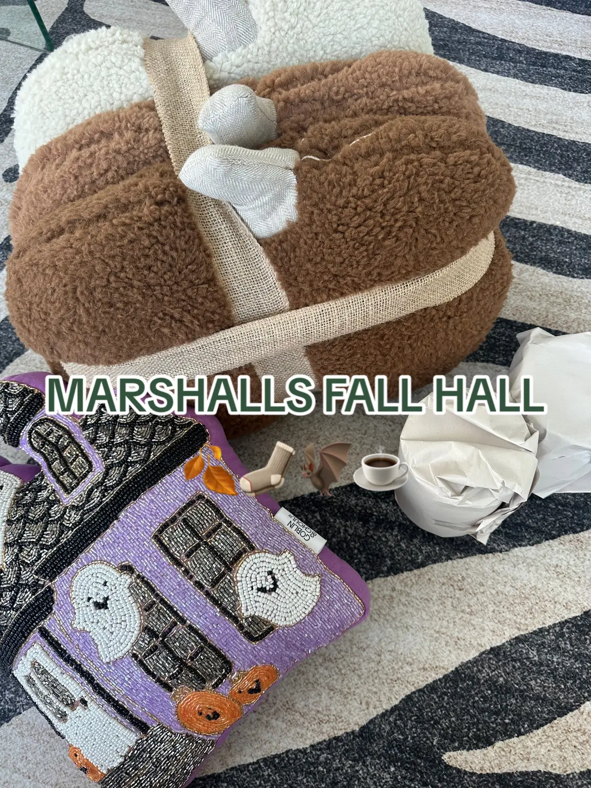 Marshalls is the only place I can find cute fall/Halloween decor #falldecor #fallaesthetic #marshallsfinds #marshallshaul #homegoods #halloweendecor #fyp 