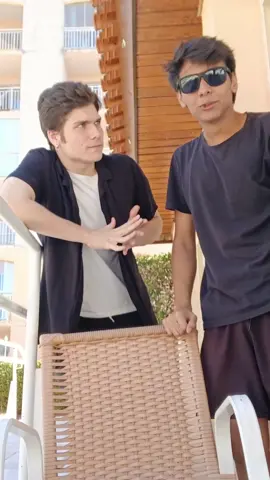 os menino gosta de rir @Patrik Antunes  #tentenaorir #piada #piadainterna #humor #diálogoecomunicação #dialogo #comunicação #erickleandro #patrikantunes #patrikerick #erickpatrik #fy 