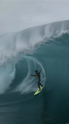 GILBERT ⚡️• @Gilbert Teave • #surfoftheday #surfvideos #surflife #foryoupage #surfersoftiktok #surfing #fyp #surf 