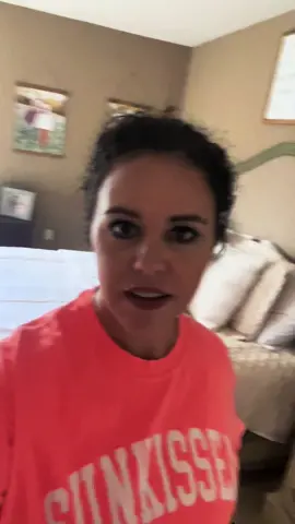 Cook supper and quick house clean for this Thursday night! @Haley Miller tortellini soup is amazing btw!  #wifetok #MomsofTikTok #momlife #CleanTok #momtok #fypシ゚viral #fyppppppppppppppppppppppp 