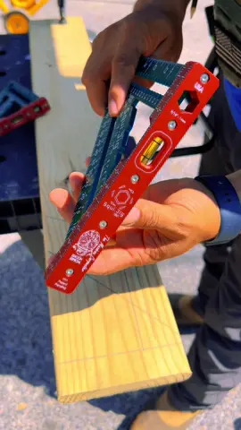 Escuadra rápida edición especial 🇲🇽🔥💯 información en mi biografía. Cantidad limitada #CapCut #themexicancarpenter #homebuilder #carpintero #framing 