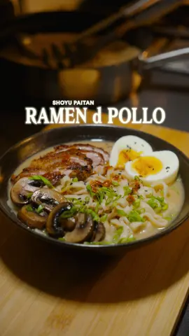 Sopita Ramen en 15 min  y para sacarle todo el umami, usaremos nuestro AJI-NO-SILLAO® N° 1 en sabor y color y nuestro AJI-NO-MOTO® para realzar el sabor tal como me lo heredo mi abuelita.  • Muslos Deshuesados - 4u • Sal, Pimienta, Canela China • AJI-NO-SILLAO® • Champiñones - 200g • Agua - 2 L • Fideos Ramen - 250g • Salsa de Ostion - 15g • Aji Panca - 15g • Mayonesa + Agua - 20g + 15ml • Huevo - 1u • AJI-NO-MOTO® #sopa #ramen #shoyu #ajinomoto #ajinomen #msg #sopita @Ajinomoto del Perú 