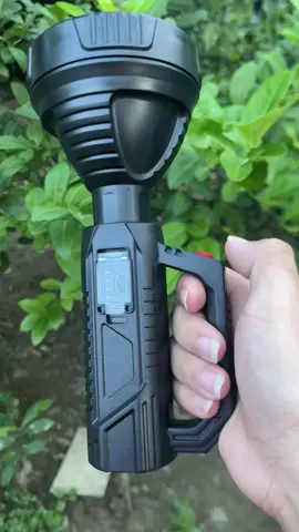 Đèn pin cầm tay siêu sáng chiếu xa 500m chống thấm Pin Trâu Chông Nước 3 Chế Độ #denpin #denpincamtay #denpinsieusang #denpinchongnuoc #xuhuong 