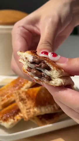 ขนมปังช็อคโกแลต 🍫🍫  #เมนูง่ายๆ #ห้องครัวtiktok #เมนูประจําวัน #เมนูหม้อทอดไร้น้ํามัน #ขนมปังช็อตโกแลต #fyp 