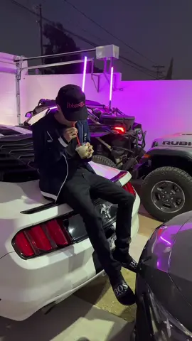 Aqui estoy, tomandome un café en mood tranquilon. 🖤😅✌🏻