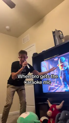 #meow #meowmeow #sadcat #cat #meowdance #garfield #karaoke #singing #friendship 