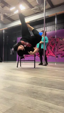 It’s been a bit… heres a new pose we are workin on :) the goal is to get this more straight up and down 🥰🥰 #fypage #dance #plussizedancer #acrochair #chair #chairpose #pose #chairdance 