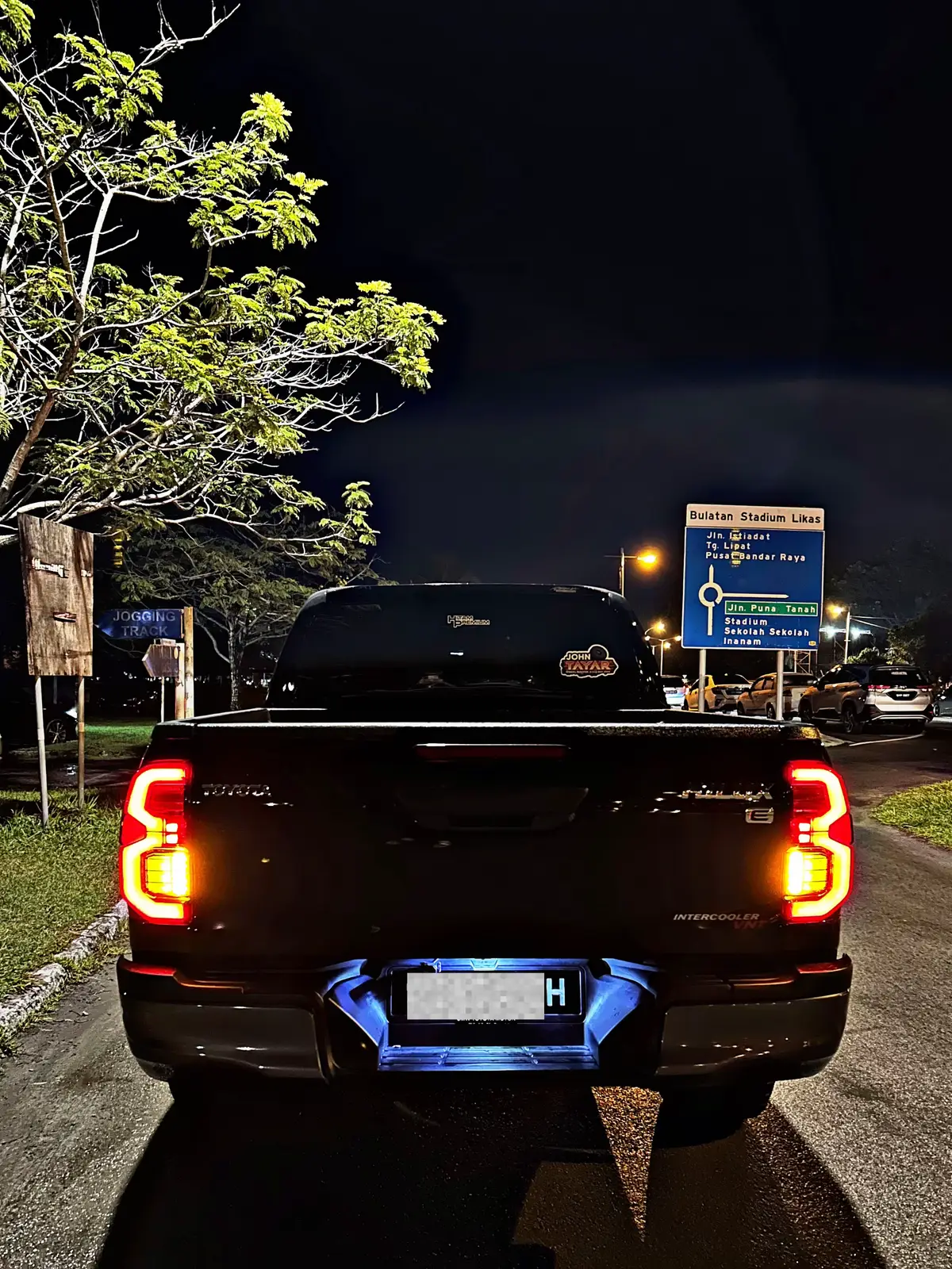 #Black #hilux4x4 #toyotayes #Raguna18x10jj  #sabahantiktok #hitampremium🖤🔥 #slow2kayuh 