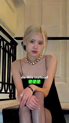 How to get Prettier Low Ponytail Hairstyle ✨ always using @TresemmeID Keratin Smooth Hair Mask & Serum to make my hair looks more shiny and smooth, say goodbye to frizzy damaged hair! #ponytailtutorial #hairhacks #fyp #foryourpage 