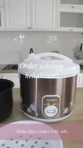 Warna nya cakep banget guys🥹🥰 Rice Cooker baru dari TURBO! CRL 1185  👌🏻 Terdapat 3 pilihan warna dan dengan design baru yang menarik🥰 Memiliki ukuran 1,8Liter dengan daya 400W, dengan 3in1 Function : Cook, Warm & Steam.  Dilengkapi : - Double Coating Inner Pot - 3D Heating Element - 2 Lampu indikator - Penampung uap air - 3 pilihan warna (Copper, Green, Purple) - Garansi 3 Tahun Yuk miliki sekarang juga!✨ #RicecookerTurbo #ricecooker #TurboIndonesia #Turbo #turbohomeappliances 