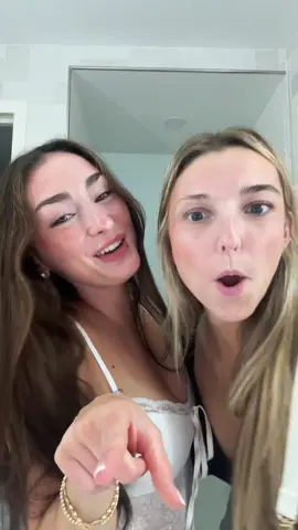 Rooooomie✌️✌️